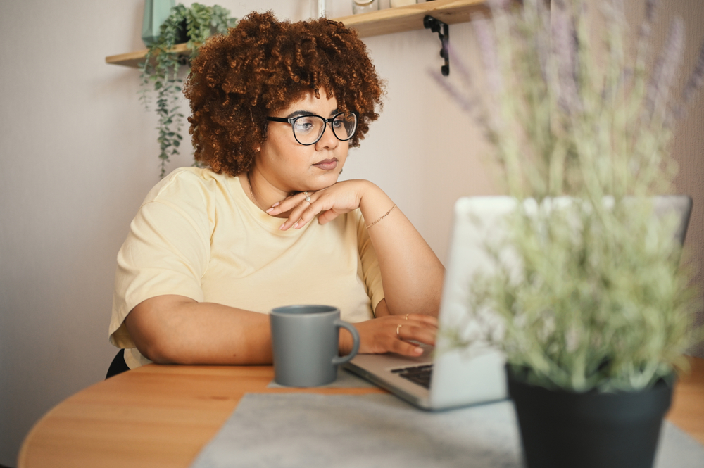 woman researching how does the abortion pill work?