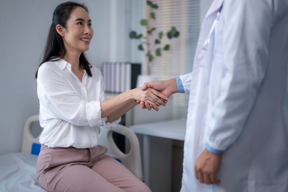 woman visiting office for in-clinic abortion in New Jersey