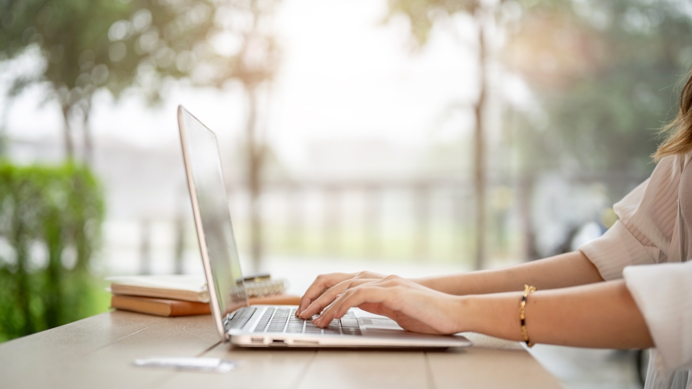 woman looking for reproductive health services in New Jersey