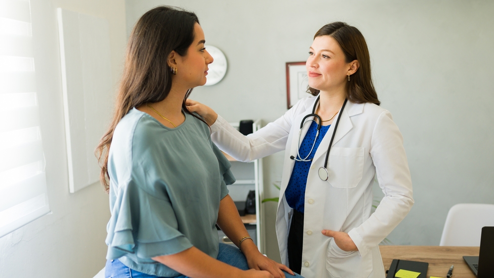 doc explaining the difference between abortion pill and in-clinic